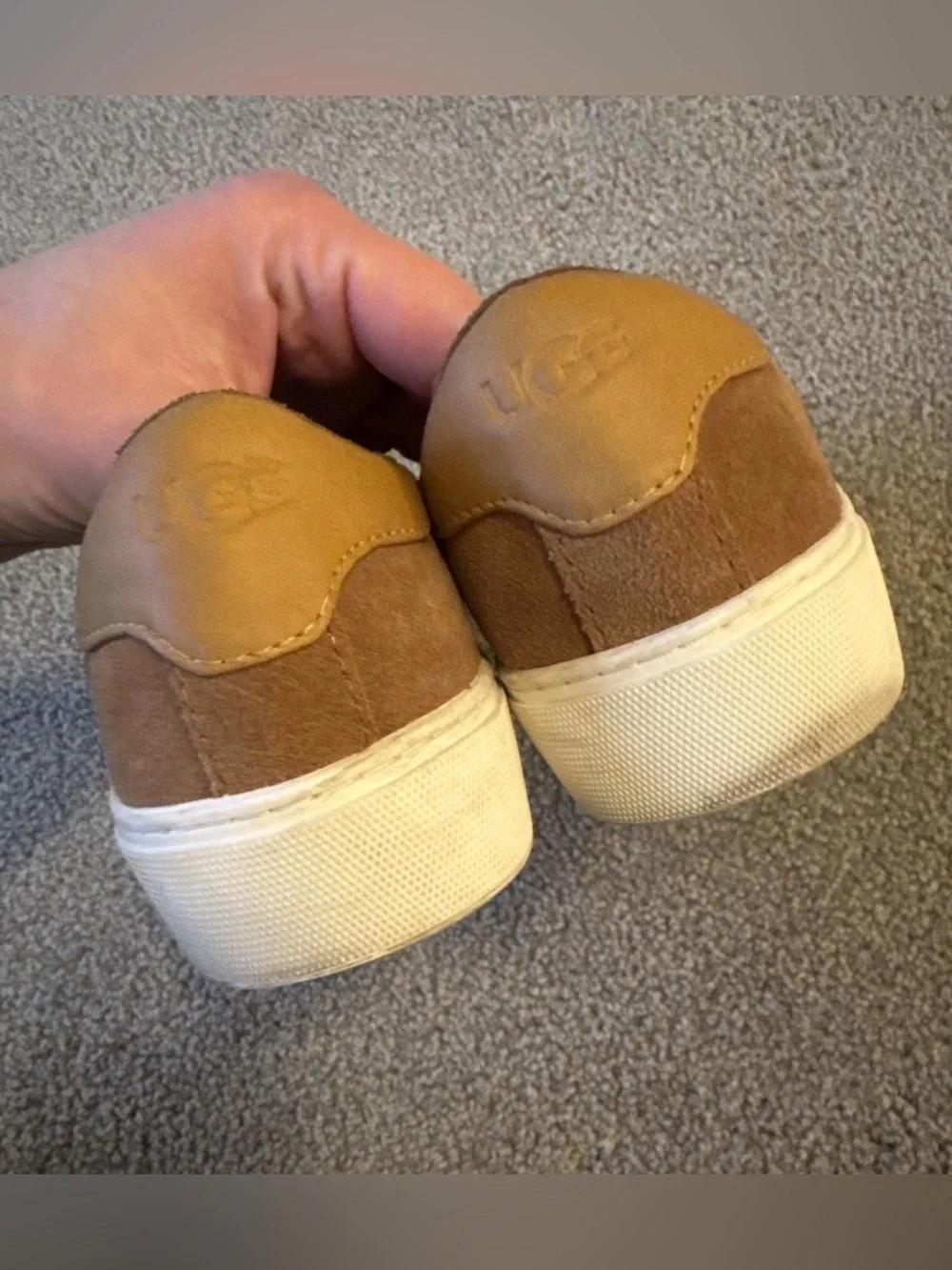 UGG Jass Slip On Shoes Women’s Sneakers SIZE 7 Chestnut Leather Trim Platform